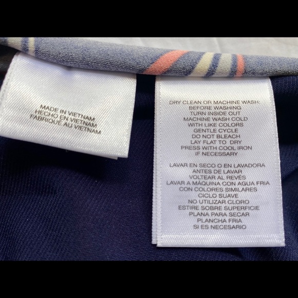 Ann Klein Blouse Navy with Design Fitted Tied - Picture 5 of 6